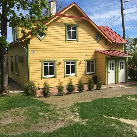 Annika Apartment